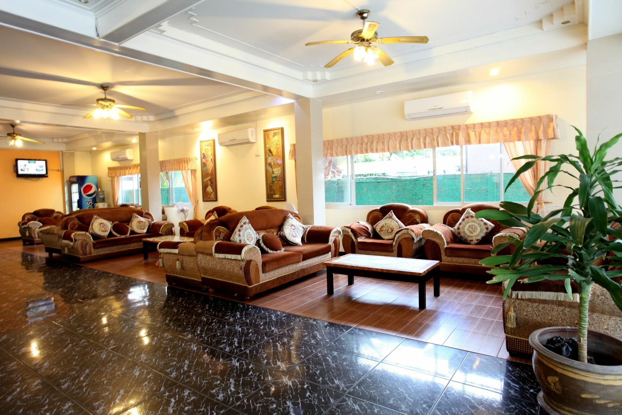 Home Pattaya Hotel Dış mekan fotoğraf