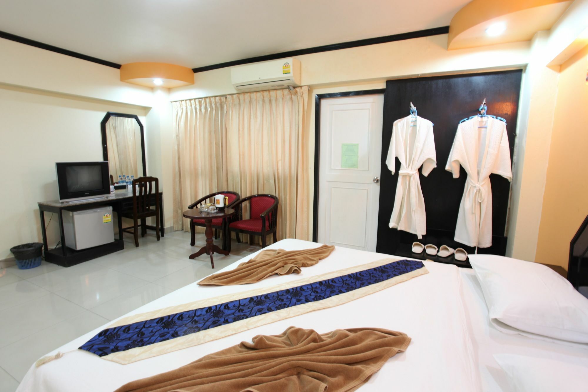 Home Pattaya Hotel Dış mekan fotoğraf